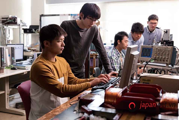 Đặc định đầu Nhật, N3, Gunma, Thiết kế bảng mạch in, 3 người, Tăng ca