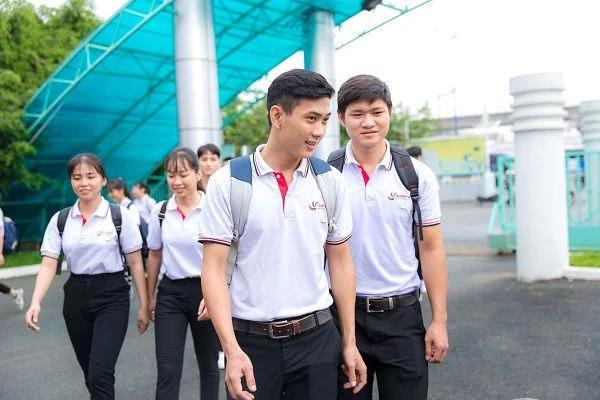 tu nghiệp sinh Nhật Bản